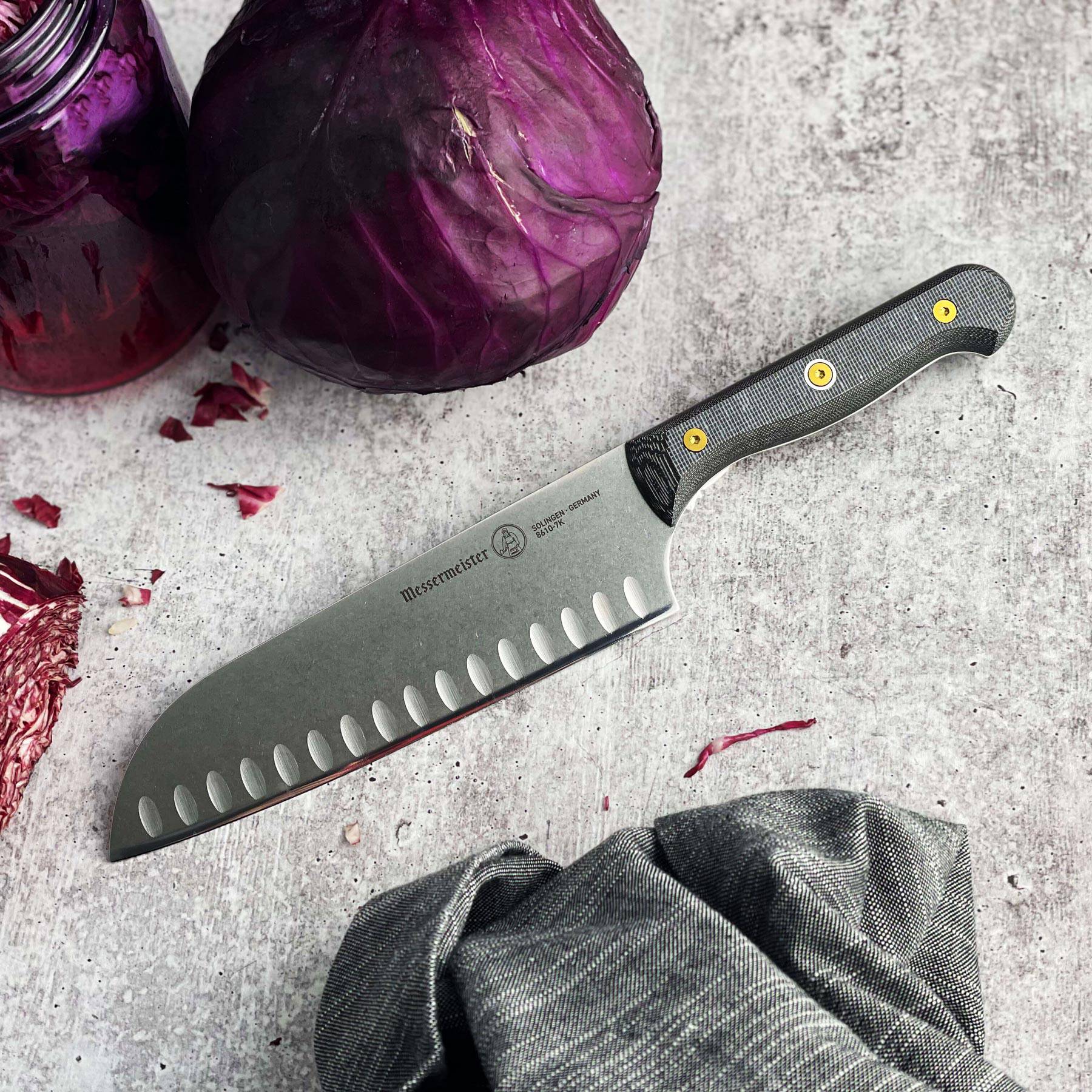 messermeister-custom-kullens-santoku-7-allzweckmesser-mit-kullen image 3