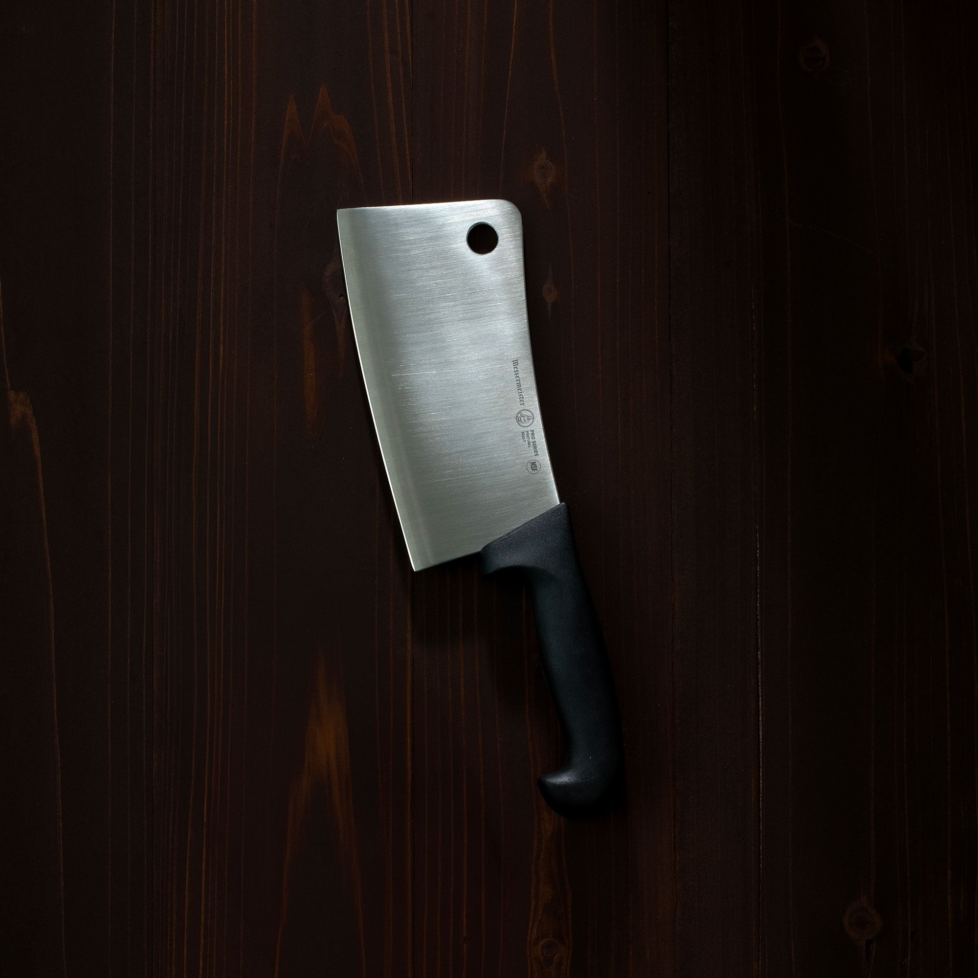 messermeister-pro-series-heavy-meat-cleaver-6-hackbeil-vollerl image 2