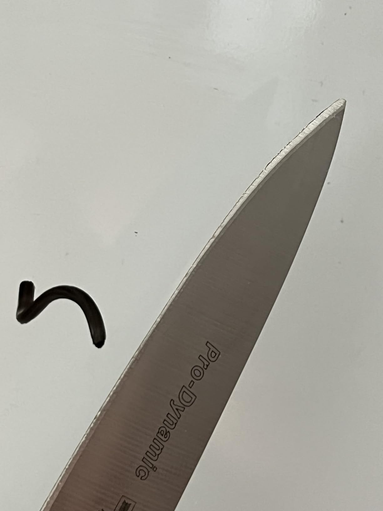 Klein, scharf, handlich