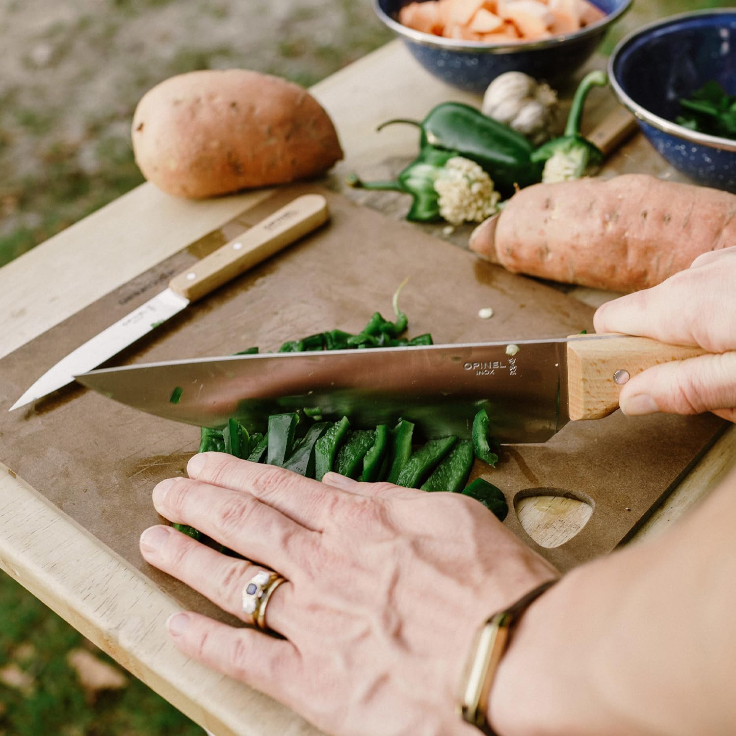 opinel-parallele-kochmesserset-op01838-chef-tranchier-und-allzweckmesser-sandvik image 4