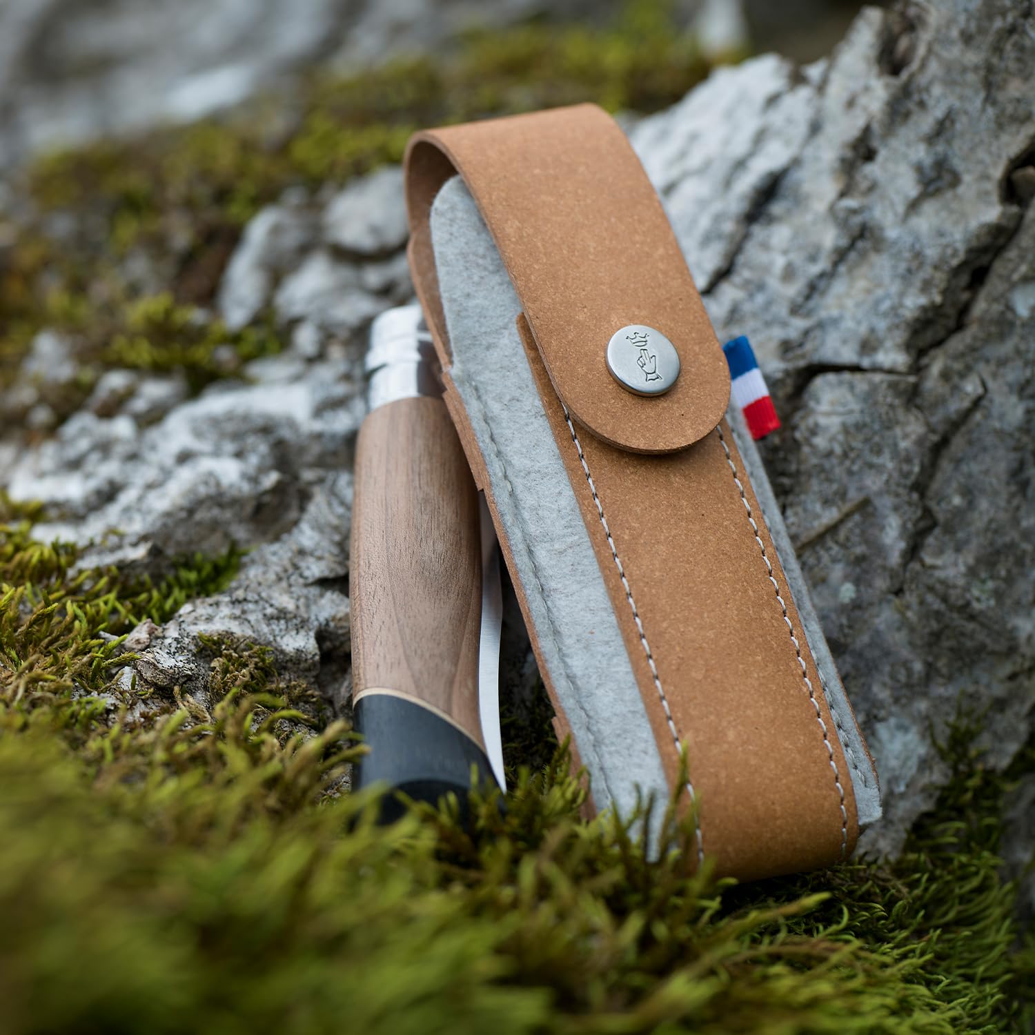 opinel-outdoor-etui-m-messertasche-aus-recyceltem-leder-r-pet-filz-braun image 5